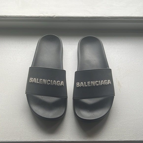 Balenciaga Women's Logo Slide Sandals - Picture 4 of 5